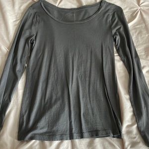 gray long sleeve